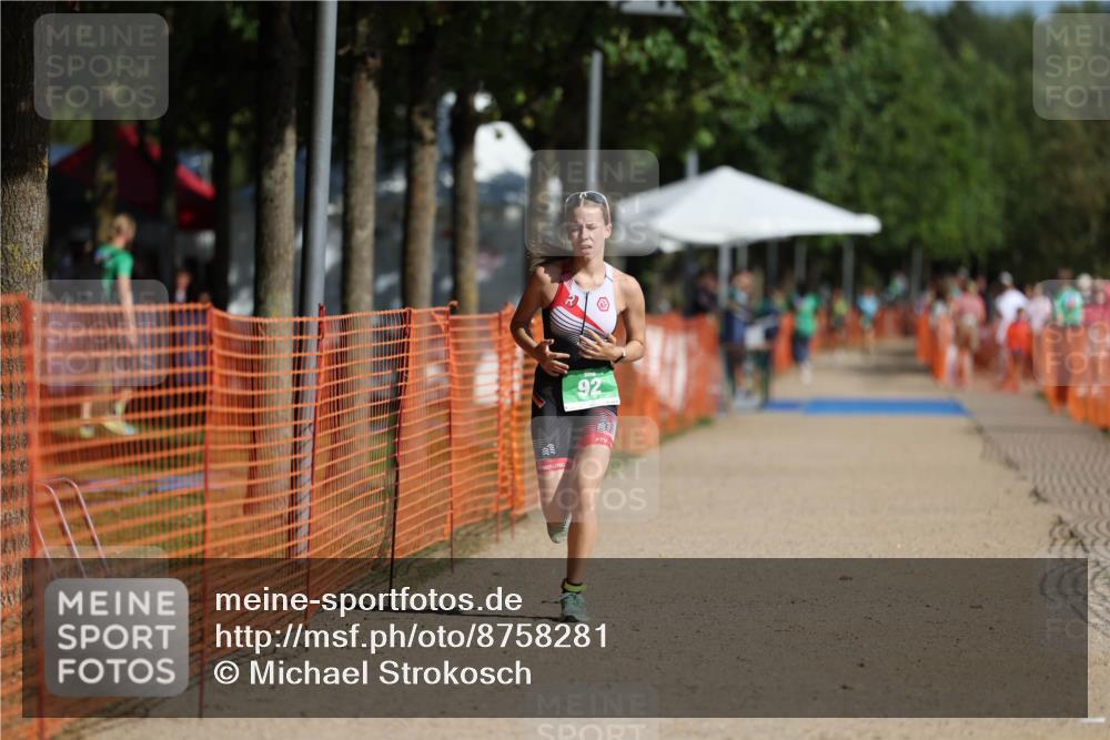 07.09.2025 - 19. Norderstedt Triathlon Michael Strokosch http://msf.ph/oto/8758281 07.09.2025 11:03:56 Laufen 92 meine-sportfotos.de