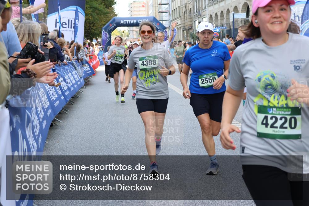 07.09.2025 - BARMER Alsterlauf Strokosch-Dieckow http://msf.ph/oto/8758304 07.09.2025 10:13:32 Ziel 2235, 2875, 2876, 2892, 3031, 3085, 3086, 3181, 3332, 3333, 3334, 3373, 3379, 3424, 3425, 3644, 3833, 4181, 4690, 4761, 5059, 5447, 5709, 5743, 5830, 6317, 6318, 6329, 6331, 8195, 8417 meine-sportfotos.de