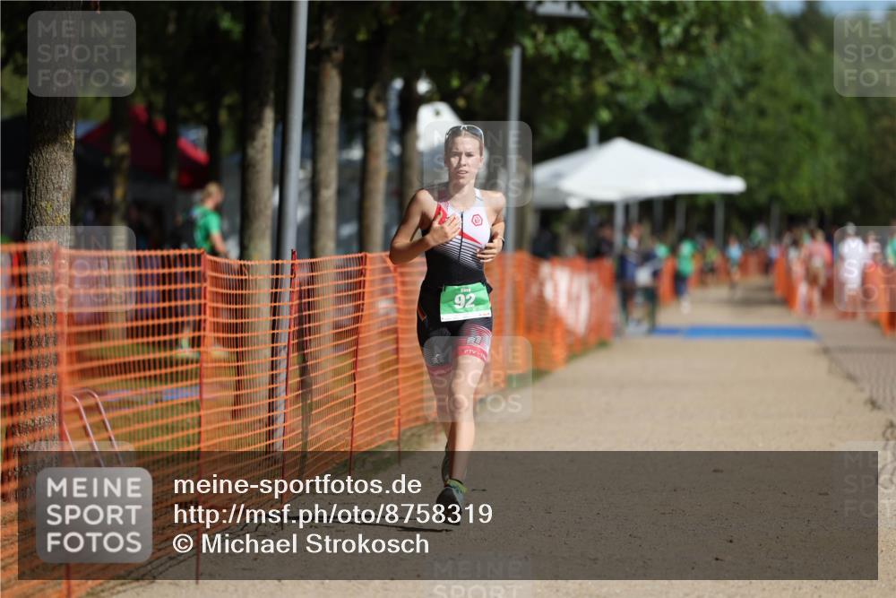 07.09.2025 - 19. Norderstedt Triathlon Michael Strokosch http://msf.ph/oto/8758319 07.09.2025 11:03:56 Laufen 92 meine-sportfotos.de