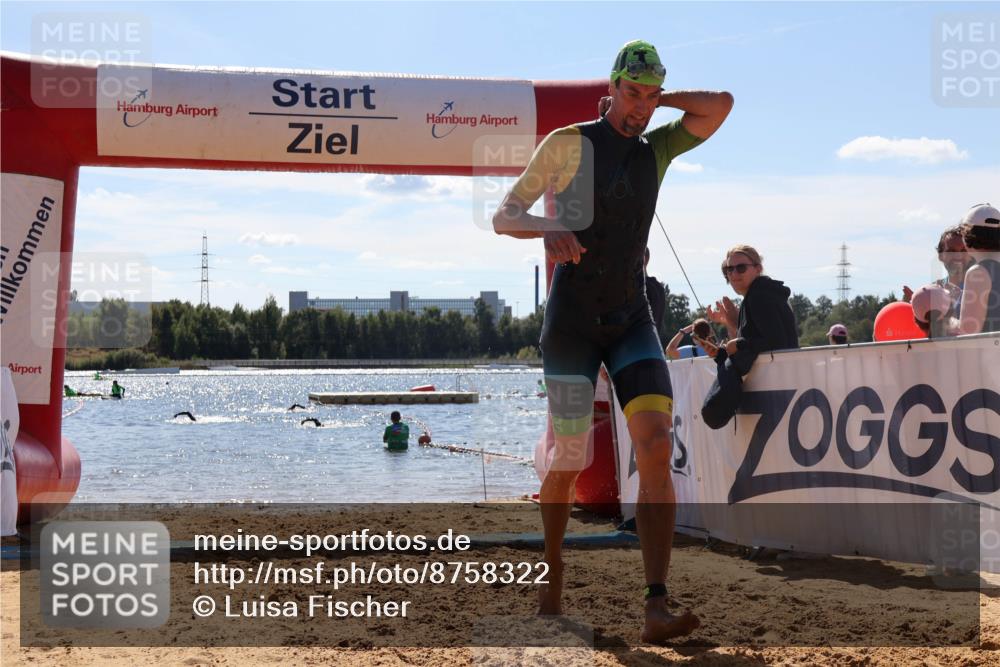 07.09.2025 - 19. Norderstedt Triathlon Luisa Fischer http://msf.ph/oto/8758322 07.09.2025 13:36:35 Schwimmen 1032 meine-sportfotos.de