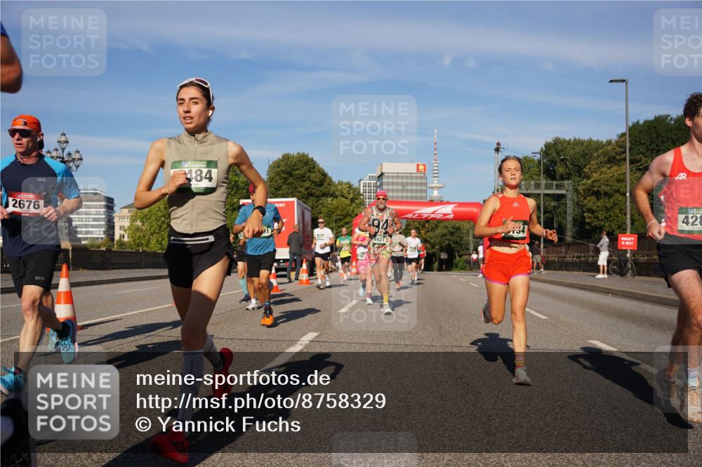 07.09.2025 - BARMER Alsterlauf Yannick Fuchs http://msf.ph/oto/8758329 07.09.2025 09:39:06 Laufen 2676, 4484, 94, 4927, 34, 428 meine-sportfotos.de