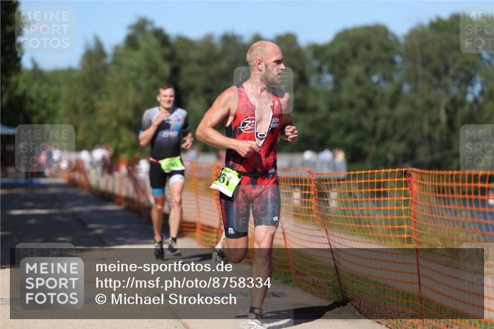 07.09.2025 - 19. Norderstedt Triathlon Michael Strokosch http://msf.ph/oto/8758334 07.09.2025 14:56:11 Laufen 961, 990, 1036 meine-sportfotos.de