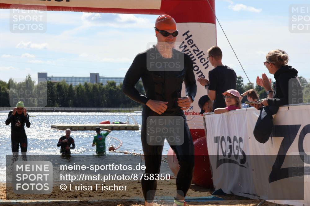07.09.2025 - 19. Norderstedt Triathlon Luisa Fischer http://msf.ph/oto/8758350 07.09.2025 13:37:07 Schwimmen 374, 900 meine-sportfotos.de