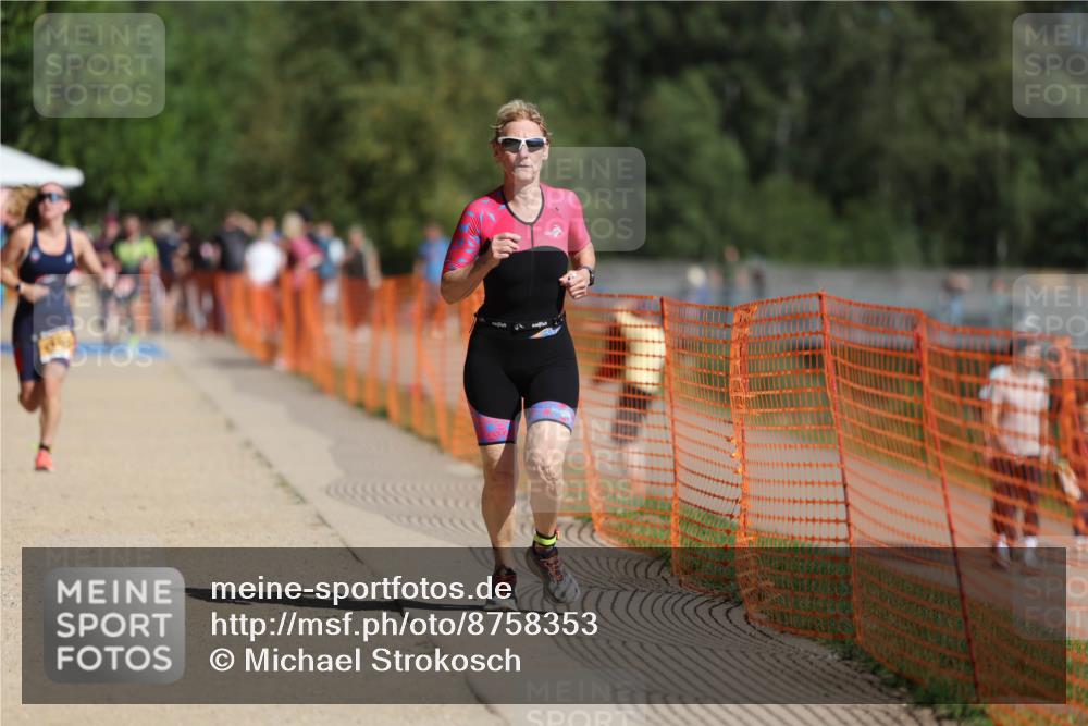 07.09.2025 - 19. Norderstedt Triathlon Michael Strokosch http://msf.ph/oto/8758353 07.09.2025 12:05:28 Laufen 155, 1181, 1193 meine-sportfotos.de