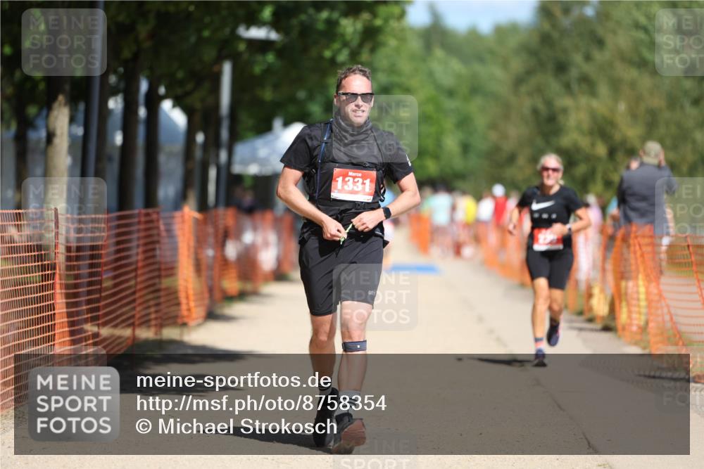 07.09.2025 - 19. Norderstedt Triathlon Michael Strokosch http://msf.ph/oto/8758354 07.09.2025 12:51:32 Laufen 239, 761, 1331 meine-sportfotos.de