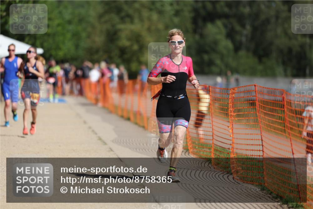 07.09.2025 - 19. Norderstedt Triathlon Michael Strokosch http://msf.ph/oto/8758365 07.09.2025 12:05:28 Laufen 155, 1181, 1193 meine-sportfotos.de