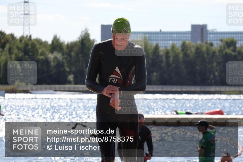 07.09.2025 - 19. Norderstedt Triathlon Luisa Fischer http://msf.ph/oto/8758375 07.09.2025 13:37:11 Schwimmen 374, 900 meine-sportfotos.de