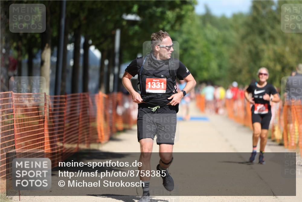 07.09.2025 - 19. Norderstedt Triathlon Michael Strokosch http://msf.ph/oto/8758385 07.09.2025 12:51:32 Laufen 239, 761, 1331 meine-sportfotos.de