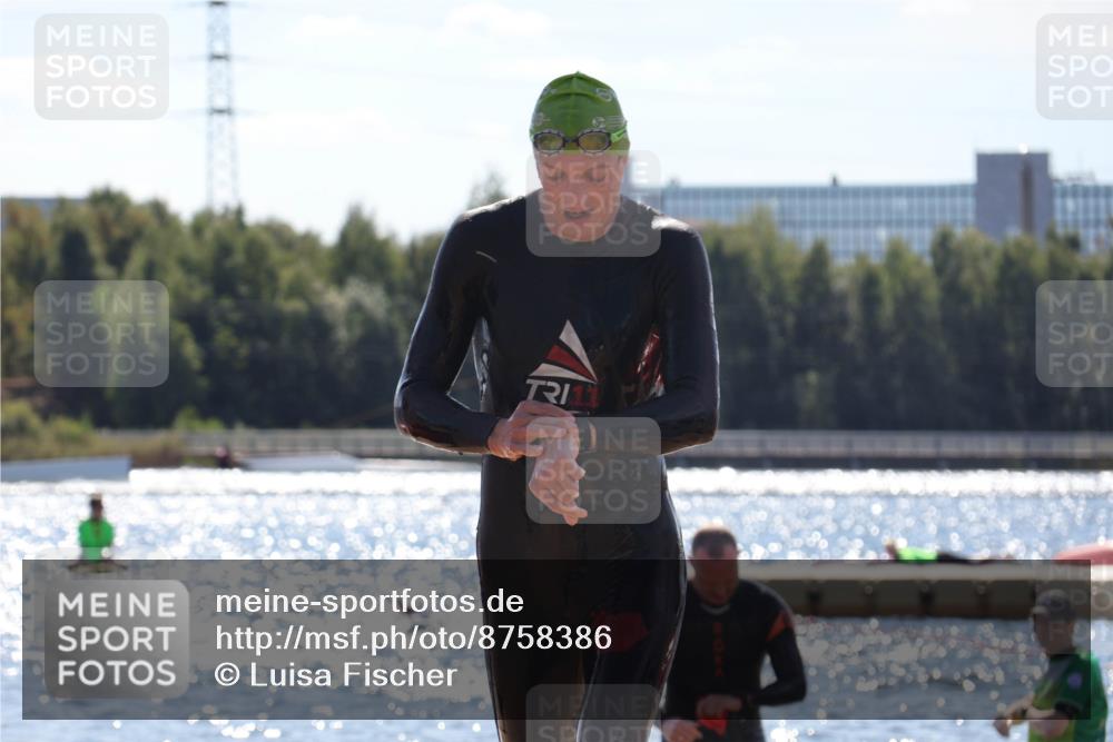 07.09.2025 - 19. Norderstedt Triathlon Luisa Fischer http://msf.ph/oto/8758386 07.09.2025 13:37:11 Schwimmen 374, 900 meine-sportfotos.de