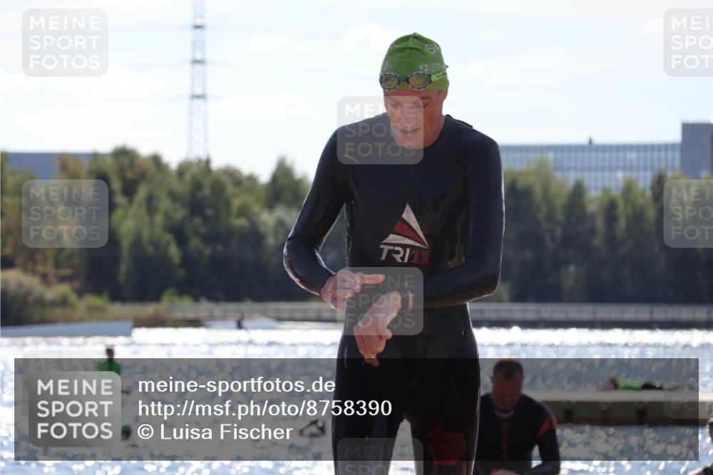07.09.2025 - 19. Norderstedt Triathlon Luisa Fischer http://msf.ph/oto/8758390 07.09.2025 13:37:12 Schwimmen 374, 900 meine-sportfotos.de
