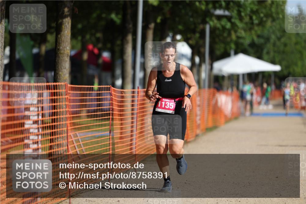 07.09.2025 - 19. Norderstedt Triathlon Michael Strokosch http://msf.ph/oto/8758391 07.09.2025 10:43:57 Laufen 118, 680, 1135 meine-sportfotos.de
