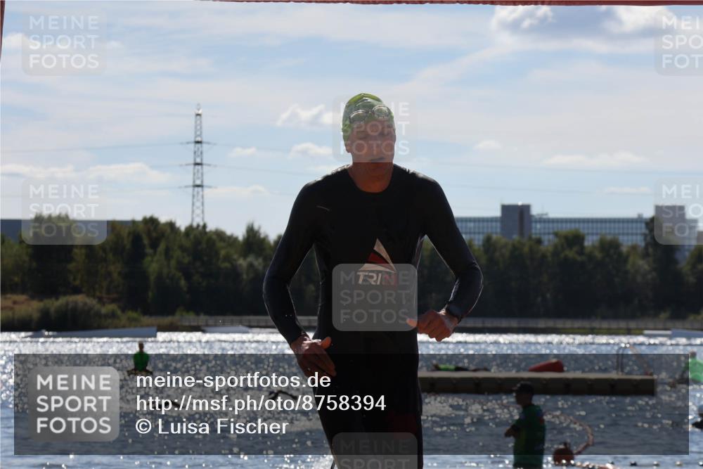 07.09.2025 - 19. Norderstedt Triathlon Luisa Fischer http://msf.ph/oto/8758394 07.09.2025 13:37:13 Schwimmen 374, 900, 1022 meine-sportfotos.de