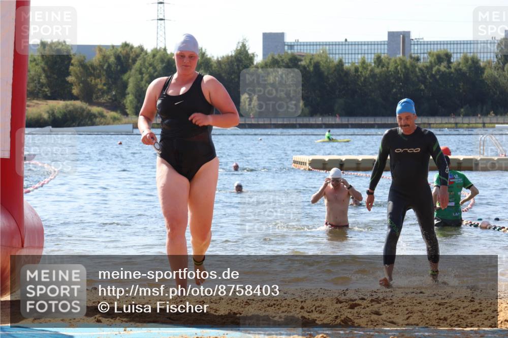07.09.2025 - 19. Norderstedt Triathlon Luisa Fischer http://msf.ph/oto/8758403 07.09.2025 11:50:04 Schwimmen 757, 762 meine-sportfotos.de