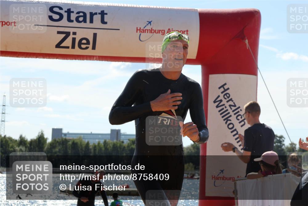 07.09.2025 - 19. Norderstedt Triathlon Luisa Fischer http://msf.ph/oto/8758409 07.09.2025 13:37:14 Schwimmen 374, 900, 1022 meine-sportfotos.de