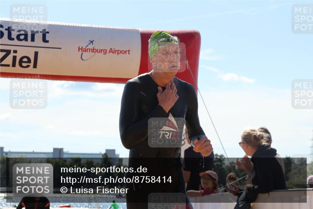 07.09.2025 - 19. Norderstedt Triathlon Luisa Fischer http://msf.ph/oto/8758414 07.09.2025 13:37:14 Schwimmen 374, 900, 1022 meine-sportfotos.de