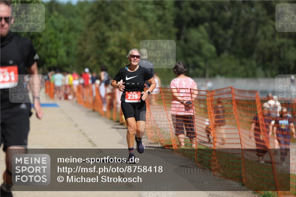 07.09.2025 - 19. Norderstedt Triathlon Michael Strokosch http://msf.ph/oto/8758418 07.09.2025 12:51:34 Laufen 239, 761, 1331 meine-sportfotos.de