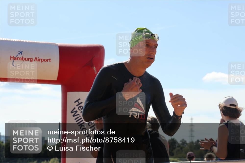 07.09.2025 - 19. Norderstedt Triathlon Luisa Fischer http://msf.ph/oto/8758419 07.09.2025 13:37:15 Schwimmen 374, 900, 1022 meine-sportfotos.de