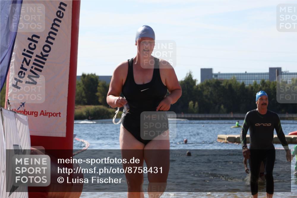 07.09.2025 - 19. Norderstedt Triathlon Luisa Fischer http://msf.ph/oto/8758431 07.09.2025 11:50:06 Schwimmen 757, 762, 828 meine-sportfotos.de