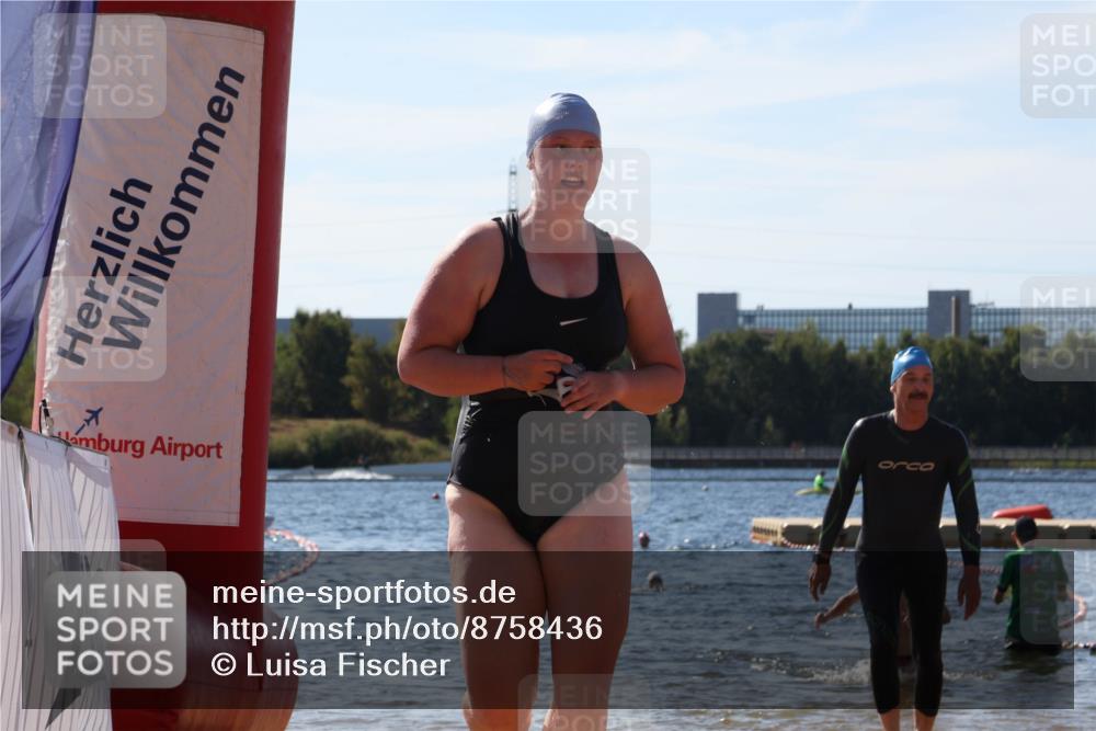 07.09.2025 - 19. Norderstedt Triathlon Luisa Fischer http://msf.ph/oto/8758436 07.09.2025 11:50:06 Schwimmen 757, 762, 828 meine-sportfotos.de