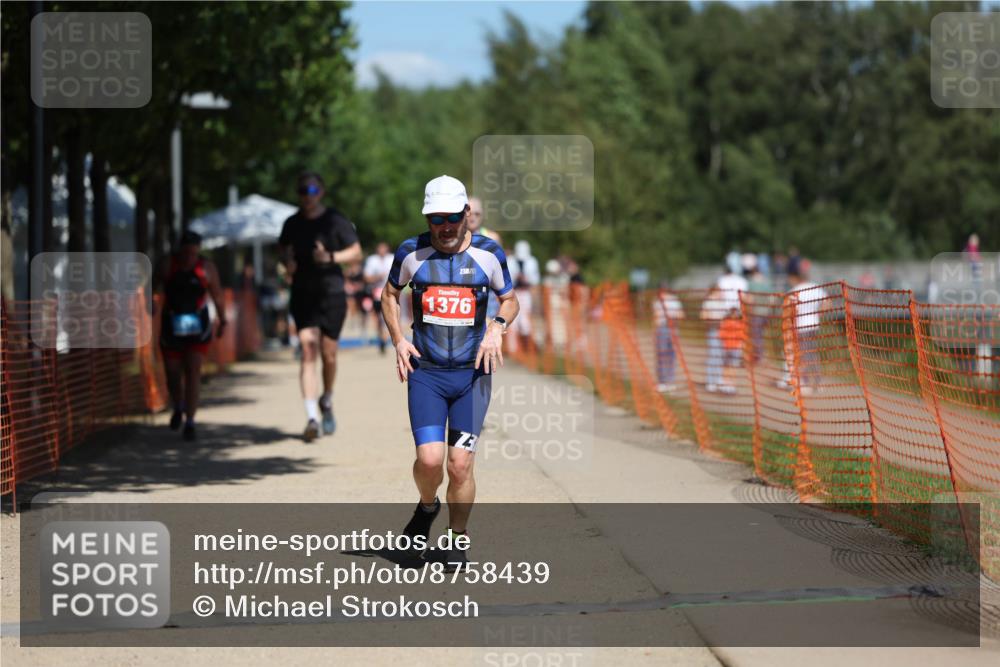 07.09.2025 - 19. Norderstedt Triathlon Michael Strokosch http://msf.ph/oto/8758439 07.09.2025 13:14:03 Laufen 171, 177, 295, 351, 1376, 1477 meine-sportfotos.de