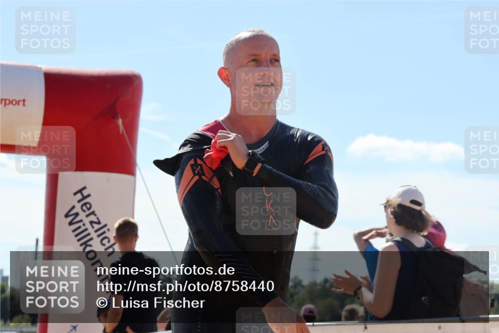 07.09.2025 - 19. Norderstedt Triathlon Luisa Fischer http://msf.ph/oto/8758440 07.09.2025 13:37:22 Schwimmen 900, 1022 meine-sportfotos.de