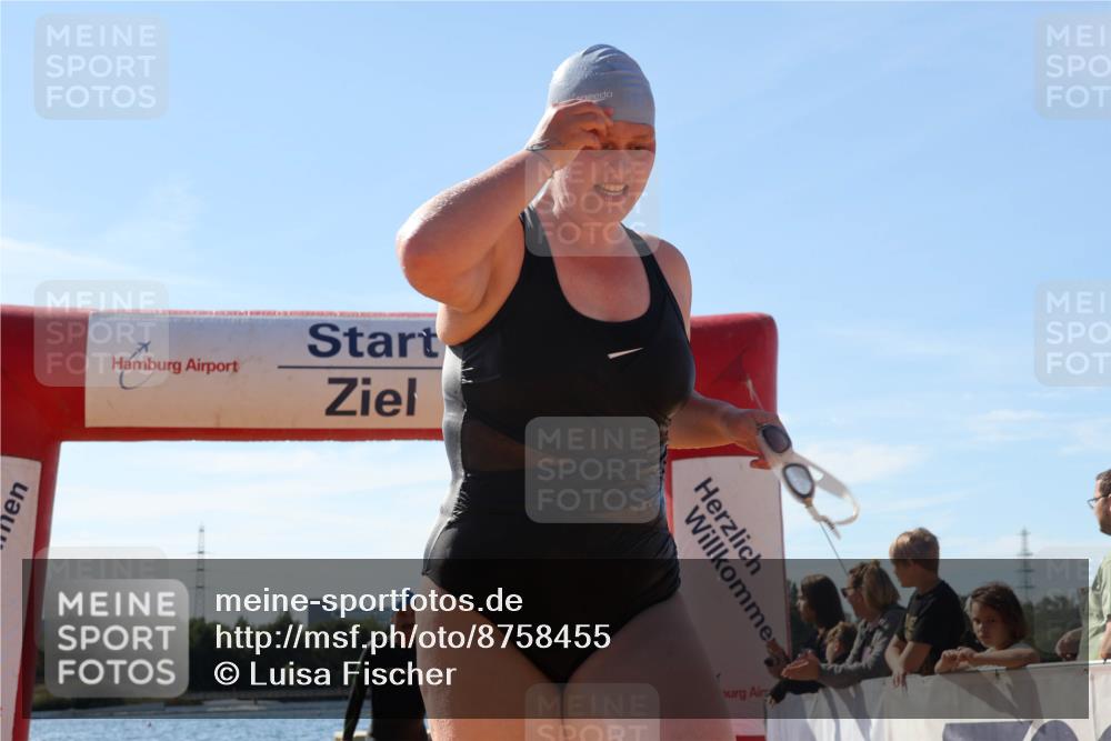 07.09.2025 - 19. Norderstedt Triathlon Luisa Fischer http://msf.ph/oto/8758455 07.09.2025 11:50:08 Schwimmen 757, 762, 828 meine-sportfotos.de