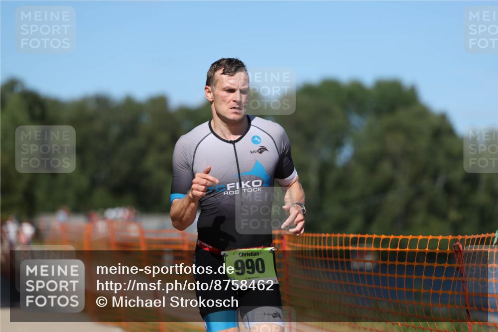 07.09.2025 - 19. Norderstedt Triathlon Michael Strokosch http://msf.ph/oto/8758462 07.09.2025 14:56:14 Laufen 961, 990 meine-sportfotos.de