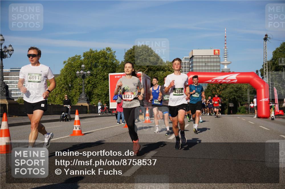 07.09.2025 - BARMER Alsterlauf Yannick Fuchs http://msf.ph/oto/8758537 07.09.2025 09:39:09 Laufen 6011, 5123, 6166, 3788, 4358, 2792 meine-sportfotos.de