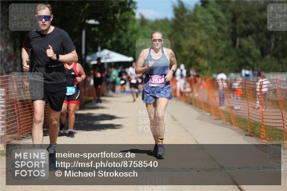 07.09.2025 - 19. Norderstedt Triathlon Michael Strokosch http://msf.ph/oto/8758540 07.09.2025 13:14:08 Laufen 177, 351, 1376, 1477 meine-sportfotos.de
