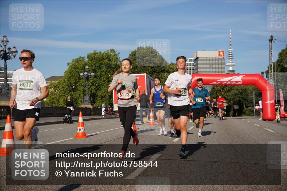 07.09.2025 - BARMER Alsterlauf Yannick Fuchs http://msf.ph/oto/8758544 07.09.2025 09:39:09 Laufen 6011, 5123, 6166, 58, 2792 meine-sportfotos.de