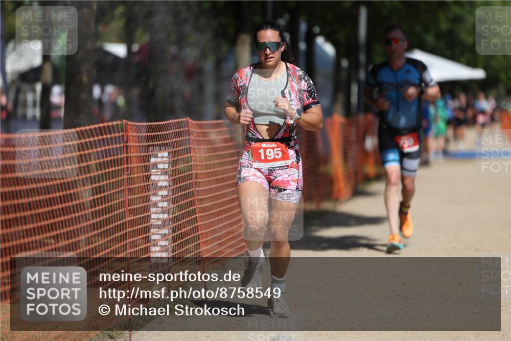 07.09.2025 - 19. Norderstedt Triathlon Michael Strokosch http://msf.ph/oto/8758549 07.09.2025 12:51:45 Laufen 195, 730 meine-sportfotos.de