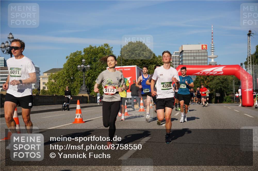 07.09.2025 - BARMER Alsterlauf Yannick Fuchs http://msf.ph/oto/8758550 07.09.2025 09:39:09 Laufen 6011, 5123, 6166, 4358, 2357, 2792 meine-sportfotos.de