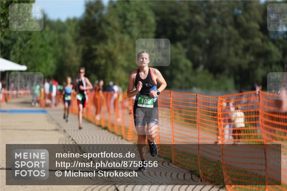 07.09.2025 - 19. Norderstedt Triathlon Michael Strokosch http://msf.ph/oto/8758556 07.09.2025 10:44:03 Laufen 96, 109, 680, 1135 meine-sportfotos.de