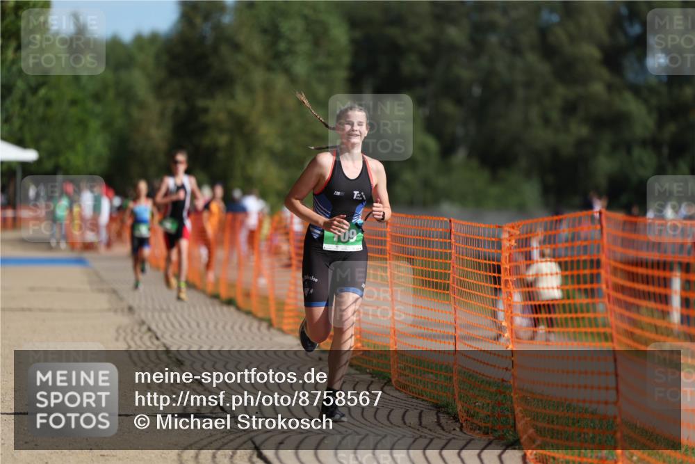 07.09.2025 - 19. Norderstedt Triathlon Michael Strokosch http://msf.ph/oto/8758567 07.09.2025 10:44:03 Laufen 96, 109, 680, 1135 meine-sportfotos.de