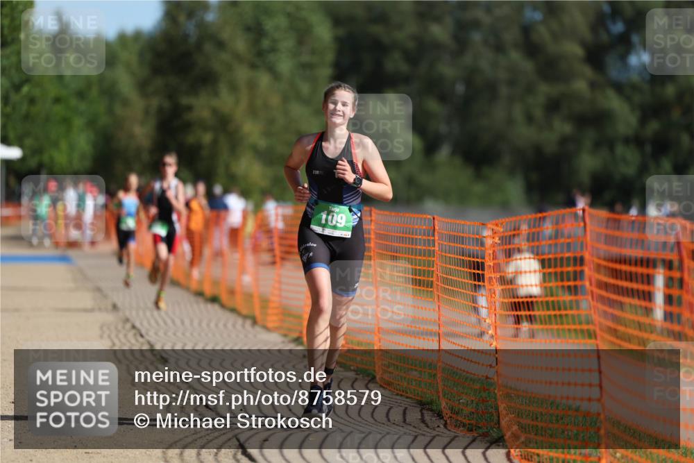 07.09.2025 - 19. Norderstedt Triathlon Michael Strokosch http://msf.ph/oto/8758579 07.09.2025 10:44:03 Laufen 96, 109, 680, 1135 meine-sportfotos.de
