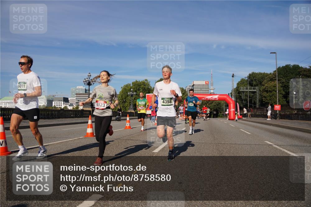 07.09.2025 - BARMER Alsterlauf Yannick Fuchs http://msf.ph/oto/8758580 07.09.2025 09:39:10 Laufen 6011, 4358, 2792, 5123, 2953 meine-sportfotos.de