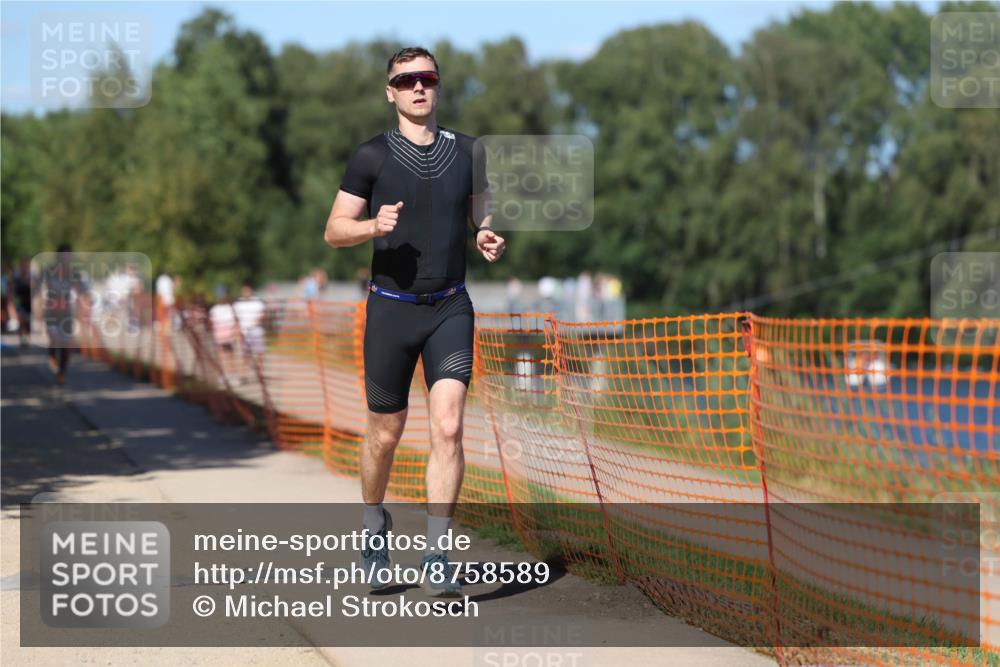 07.09.2025 - 19. Norderstedt Triathlon Michael Strokosch http://msf.ph/oto/8758589 07.09.2025 14:56:26 Laufen 877, 982 meine-sportfotos.de