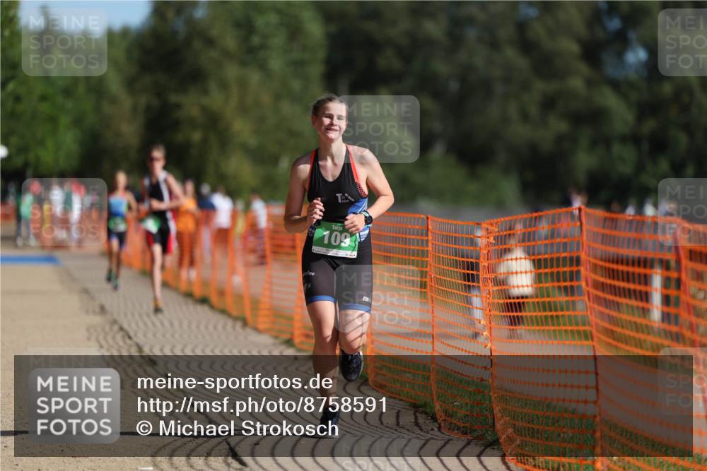 07.09.2025 - 19. Norderstedt Triathlon Michael Strokosch http://msf.ph/oto/8758591 07.09.2025 10:44:04 Laufen 96, 109, 680, 1135 meine-sportfotos.de