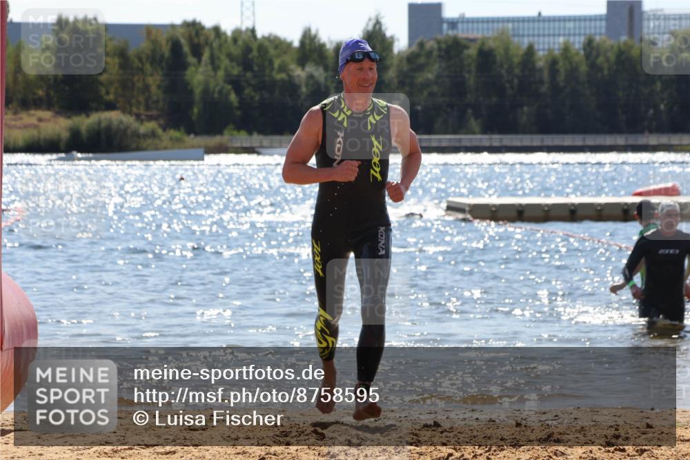07.09.2025 - 19. Norderstedt Triathlon Luisa Fischer http://msf.ph/oto/8758595 07.09.2025 13:38:00 Schwimmen 361, 373, 911, 1026, 1466 meine-sportfotos.de