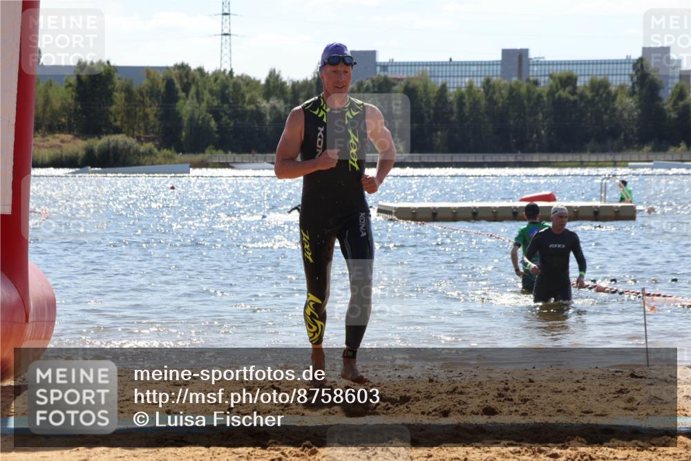 07.09.2025 - 19. Norderstedt Triathlon Luisa Fischer http://msf.ph/oto/8758603 07.09.2025 13:38:01 Schwimmen 361, 373, 911, 1026, 1466 meine-sportfotos.de