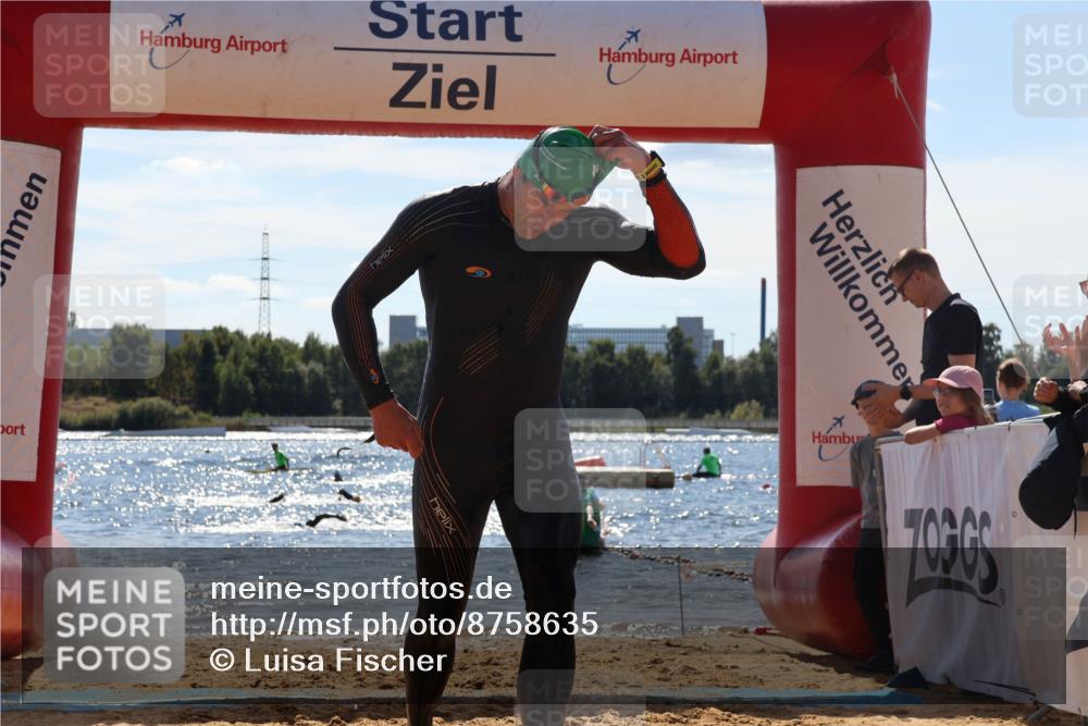 07.09.2025 - 19. Norderstedt Triathlon Luisa Fischer http://msf.ph/oto/8758635 07.09.2025 13:38:38 Schwimmen 1012 meine-sportfotos.de