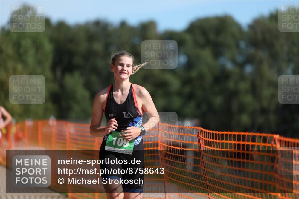 07.09.2025 - 19. Norderstedt Triathlon Michael Strokosch http://msf.ph/oto/8758643 07.09.2025 10:44:05 Laufen 96, 109, 680 meine-sportfotos.de