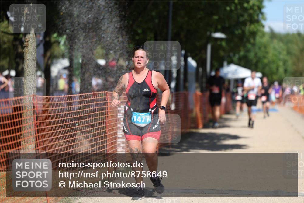 07.09.2025 - 19. Norderstedt Triathlon Michael Strokosch http://msf.ph/oto/8758649 07.09.2025 13:14:11 Laufen 177, 351, 1477 meine-sportfotos.de