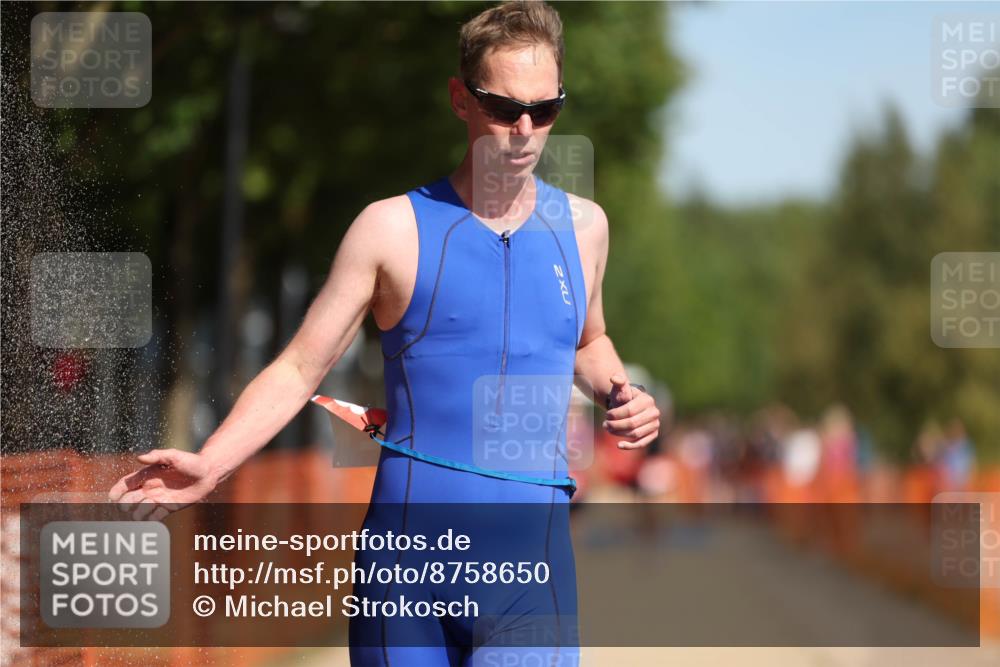 07.09.2025 - 19. Norderstedt Triathlon Michael Strokosch http://msf.ph/oto/8758650 07.09.2025 12:05:39 Laufen 1228, 1377 meine-sportfotos.de