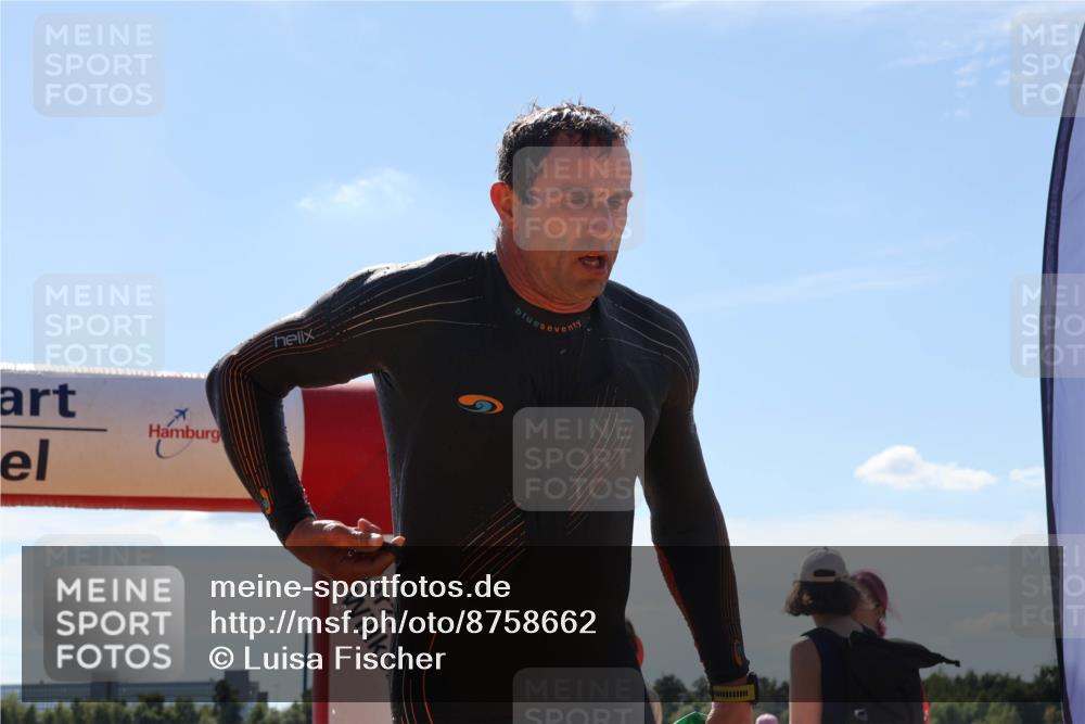 07.09.2025 - 19. Norderstedt Triathlon Luisa Fischer http://msf.ph/oto/8758662 07.09.2025 13:38:39 Schwimmen 1012 meine-sportfotos.de