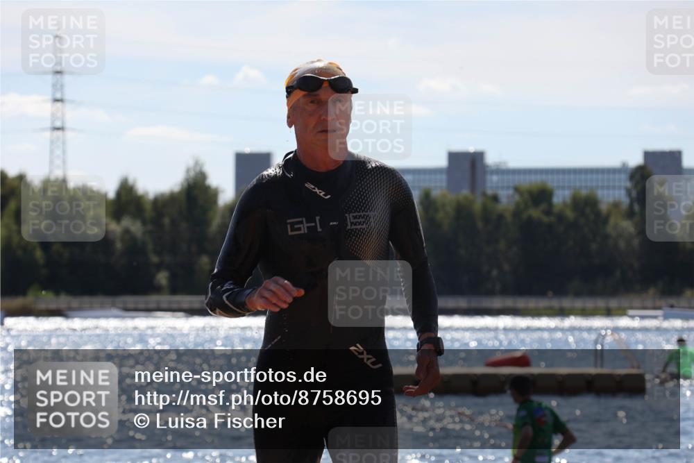 07.09.2025 - 19. Norderstedt Triathlon Luisa Fischer http://msf.ph/oto/8758695 07.09.2025 13:39:05 Schwimmen 977, 983, 987, 1459 meine-sportfotos.de