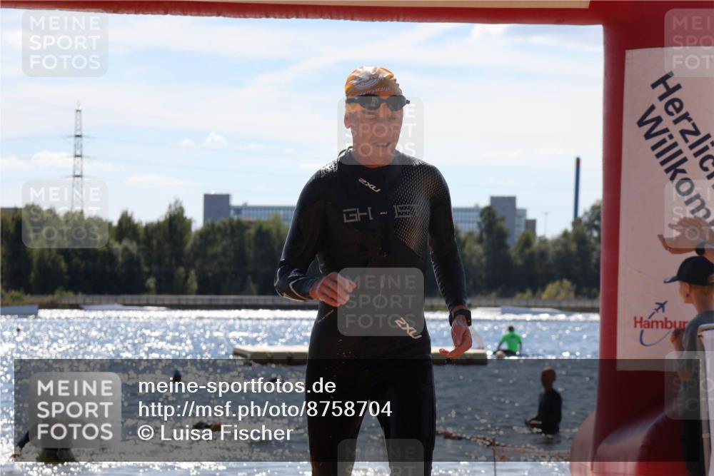 07.09.2025 - 19. Norderstedt Triathlon Luisa Fischer http://msf.ph/oto/8758704 07.09.2025 13:39:06 Schwimmen 977, 983, 987, 1459 meine-sportfotos.de