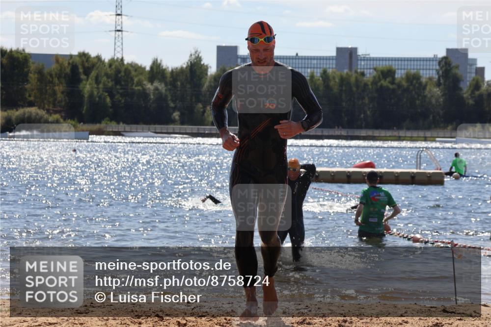 07.09.2025 - 19. Norderstedt Triathlon Luisa Fischer http://msf.ph/oto/8758724 07.09.2025 13:39:15 Schwimmen 977, 1000 meine-sportfotos.de