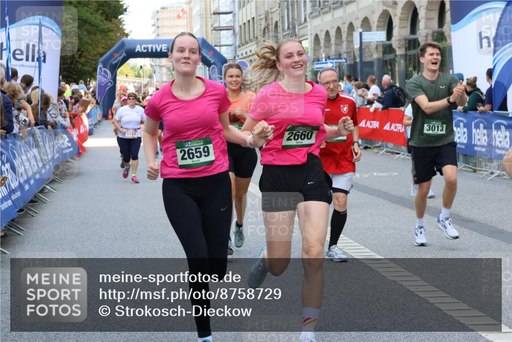 07.09.2025 - BARMER Alsterlauf Strokosch-Dieckow http://msf.ph/oto/8758729 07.09.2025 10:13:24 Ziel 2235, 2387, 2875, 2876, 2892, 3031, 3085, 3086, 3121, 3181, 3332, 3333, 3334, 3373, 3379, 3424, 3425, 3511, 3564, 3644, 3833, 3879, 4181, 4548, 4659, 4690, 4716, 4718, 4761, 4881, 4958, 5054, 5059, 5414, 5502, 5709, 5743, 6317, 6318, 8417 meine-sportfotos.de