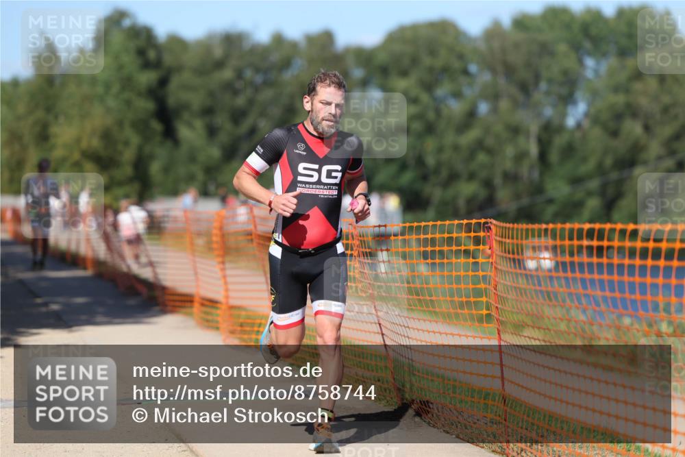 07.09.2025 - 19. Norderstedt Triathlon Michael Strokosch http://msf.ph/oto/8758744 07.09.2025 14:56:33 Laufen 982, 991, 1007 meine-sportfotos.de